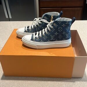Louis Vuitton Sneakers